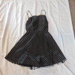 BCX Size 7 Black/White Dress